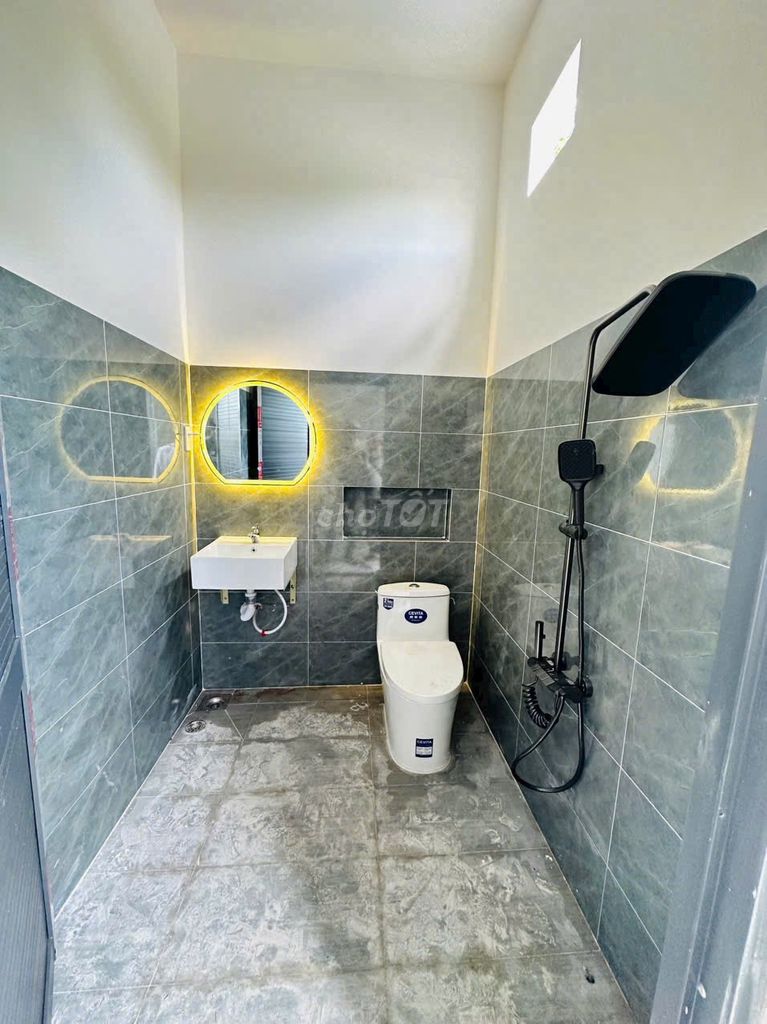 NHÀ MỚI XẤY XÁCH VALLI VÔ Ở. CÁCH KCN BÌNH MINH . VĨNH LONG 5 PHÚT - Ảnh 2