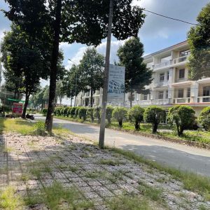 Alternative view of BÁN NHÀ 1 TRỆT 2 LẦU NGAY KHU CÔNG NGHIỆP BÌNH MINH- VĨNH LONG