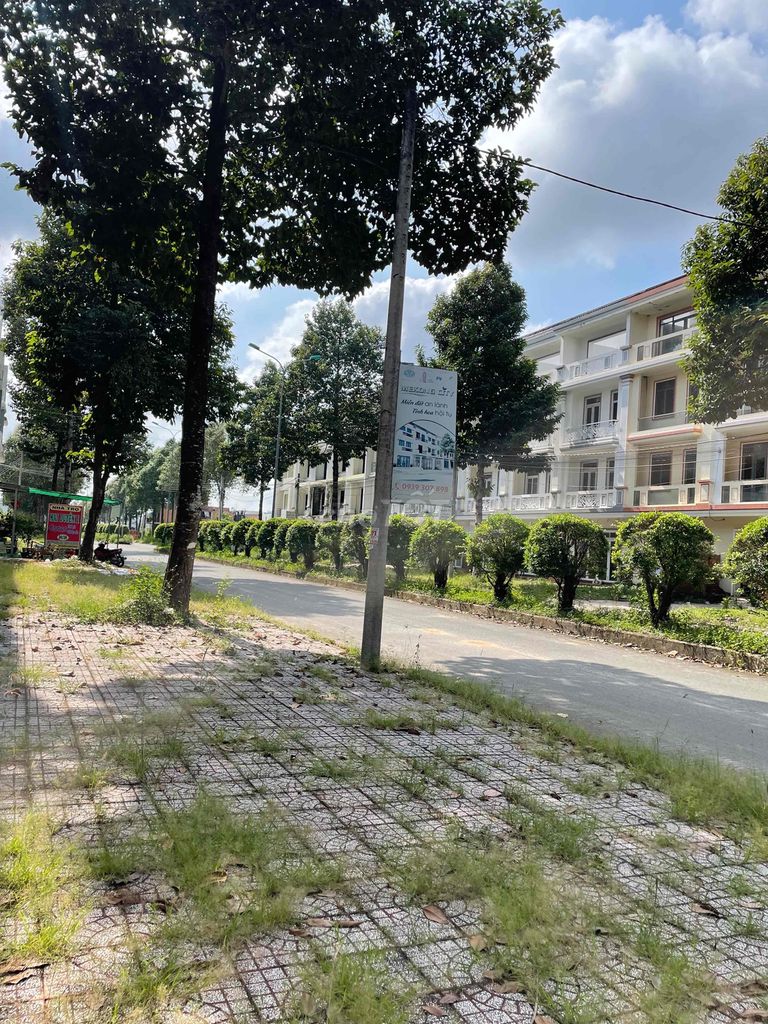 BÁN NHÀ 1 TRỆT 2 LẦU NGAY KHU CÔNG NGHIỆP BÌNH MINH- VĨNH LONG - Ảnh 2