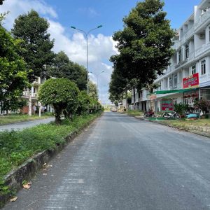 BÁN NHÀ 1 TRỆT 2 LẦU NGAY KHU CÔNG NGHIỆP BÌNH MINH- VĨNH LONG