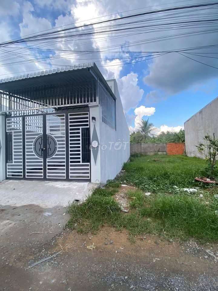 BÁN NỀN TRỤC CHÍNH TRUNG TÂM 2 KHU CÔNG NGHIỆP BÌNH MINH - VĨNH LONG