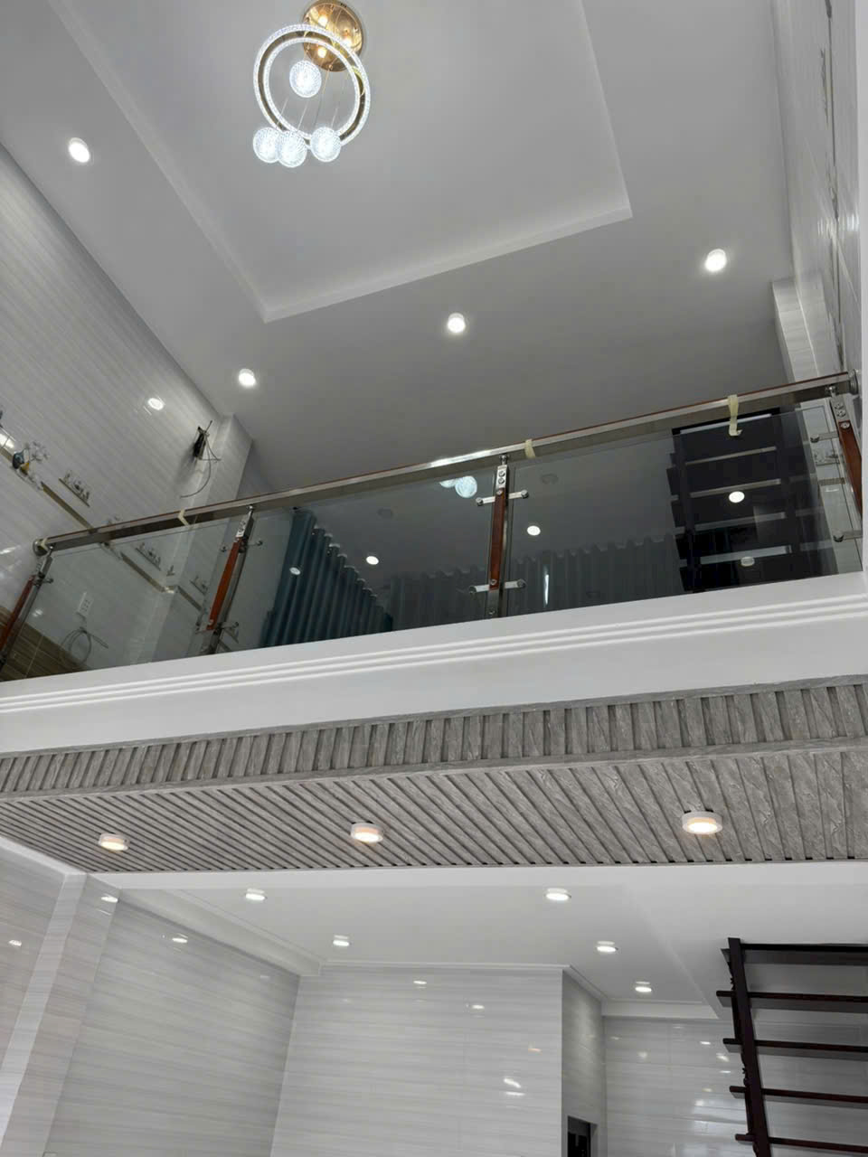 NHÀ ĐẸP MỚI 100% 1 TRỆT 1 LỬNG 1 LẦU PHƯỜNG 1, TP. VĨNH LONG - Ảnh 5