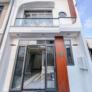 nhà 1 trệt 1 lầu, lộ ôtô, ngay trung tâm, hẻm 1-2 đường nguyễn văn cừ- TP. CẦN THƠ