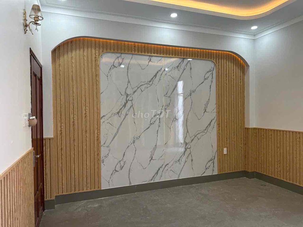 Bán nhà đẹp 1 trệt 1 lầu TRUC CHINH khu biệt thự Ngọc Vân, phường 3, TP Vĩnh Long. - Ảnh 2