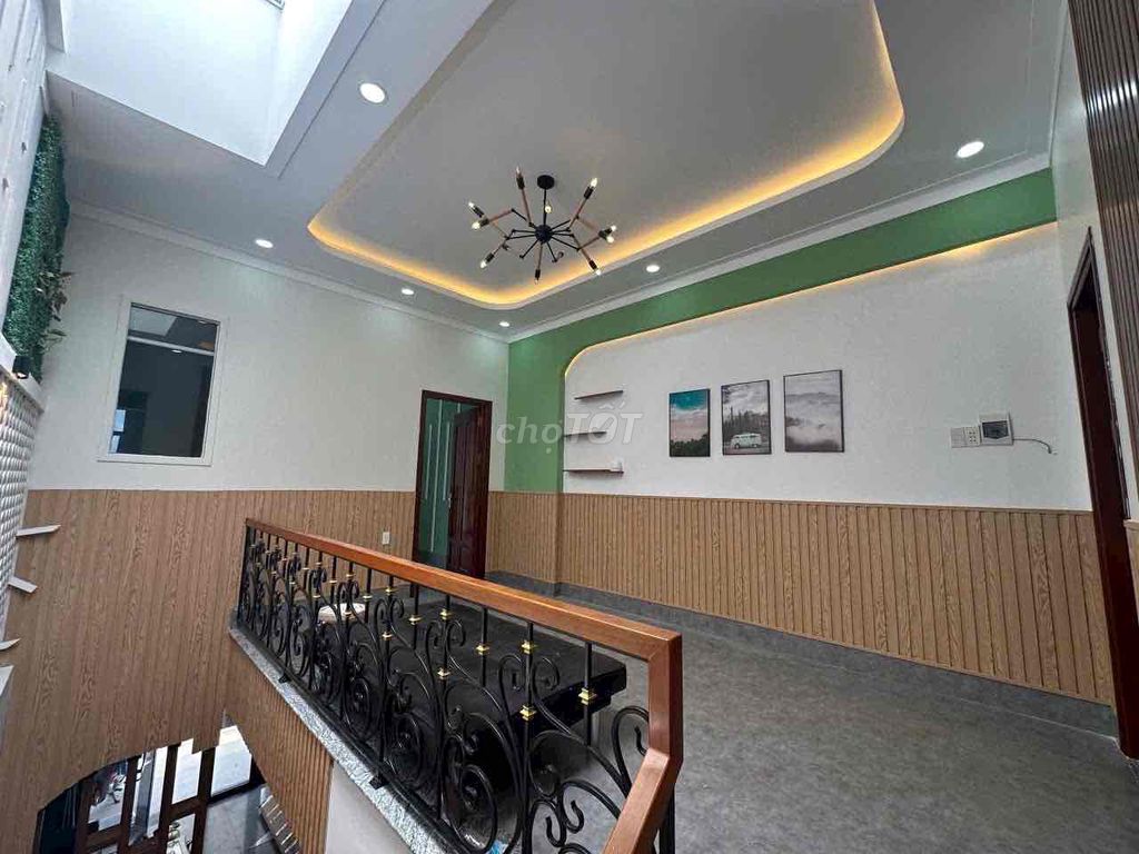 Bán nhà đẹp 1 trệt 1 lầu TRUC CHINH khu biệt thự Ngọc Vân, phường 3, TP Vĩnh Long. - Ảnh 3
