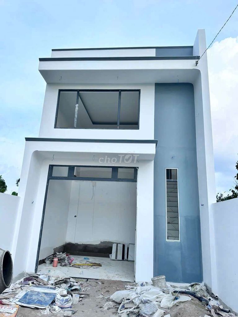 NHÀ MỚI XÂY- CÁCH KCN BÌNH MINH 5 PHÚT- VĨNH LONG