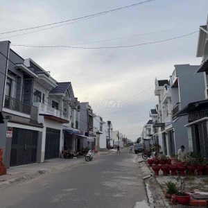 CĂN NHÀ 1 TRỆT 1 LẦU ĐANG XÂY ĐƯỜNG 7A KHU ĐÔ THỊ MINH LINH, PHƯỜNG THANH ĐỨC, VĨNH LONG