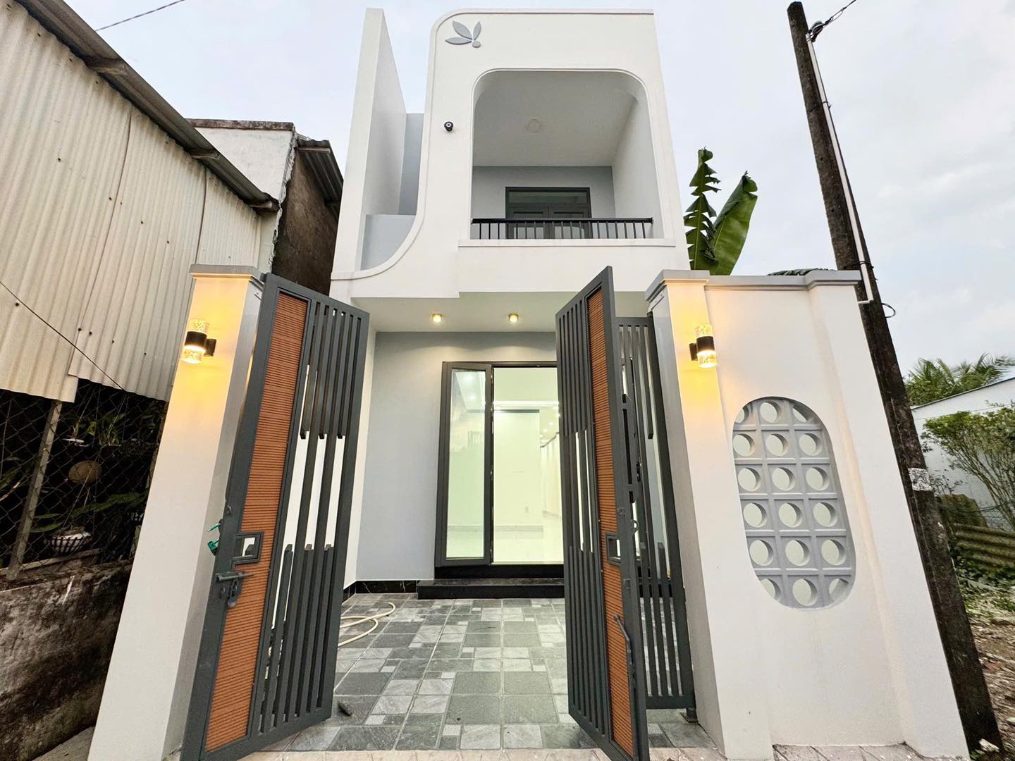 NHÀ 1 TRỆT 1 LẦU, 3 PHÒNG NGỦ, PHƯỜNG 3, TP. VĨNH LONG