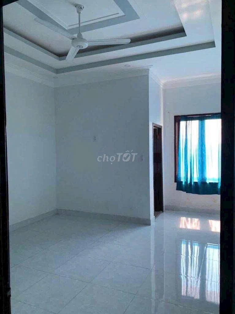 1 TỶ 950 NHÀ MẶT TIỀN NGAY KHU CÔNG NGHIỆP HÒA PHÚ - Ảnh 8