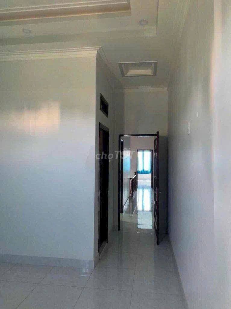 1 TỶ 950 NHÀ MẶT TIỀN NGAY KHU CÔNG NGHIỆP HÒA PHÚ - Ảnh 7