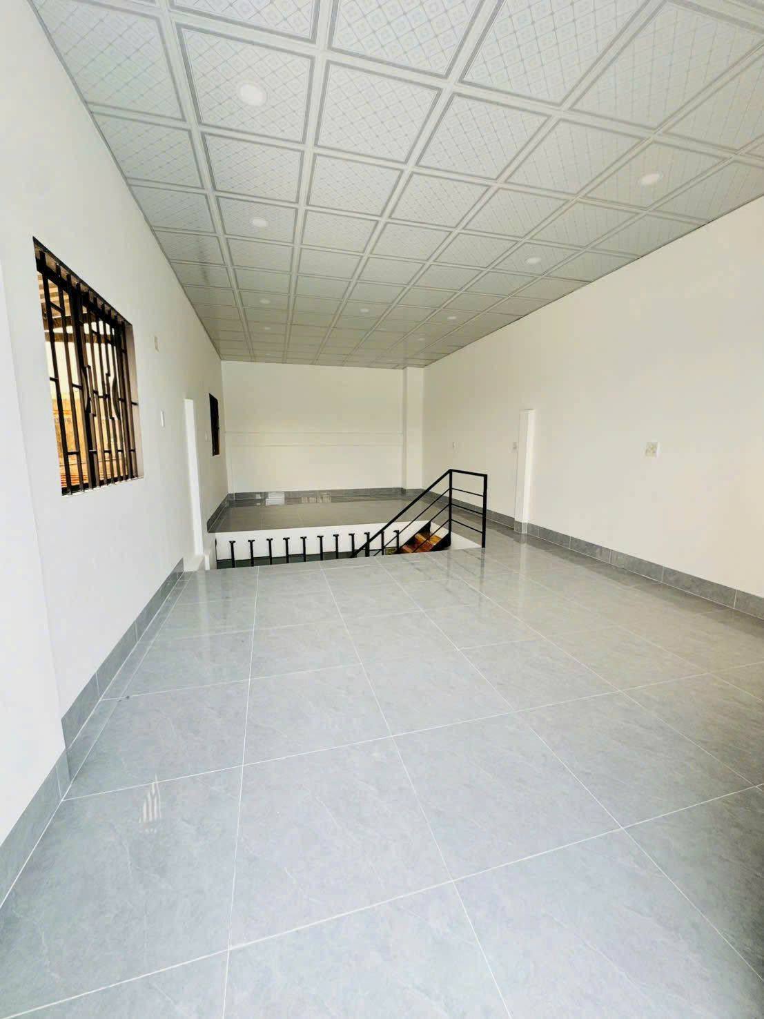 1 tỷ 450 Nhà 1 trệt 1 lầu mặt tiền bờ kè đối diện chợ bình minh- vĩnh long - Ảnh 3