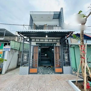 1 tỷ 450 Nhà 1 trệt 1 lầu mặt tiền bờ kè đối diện chợ bình minh- vĩnh long