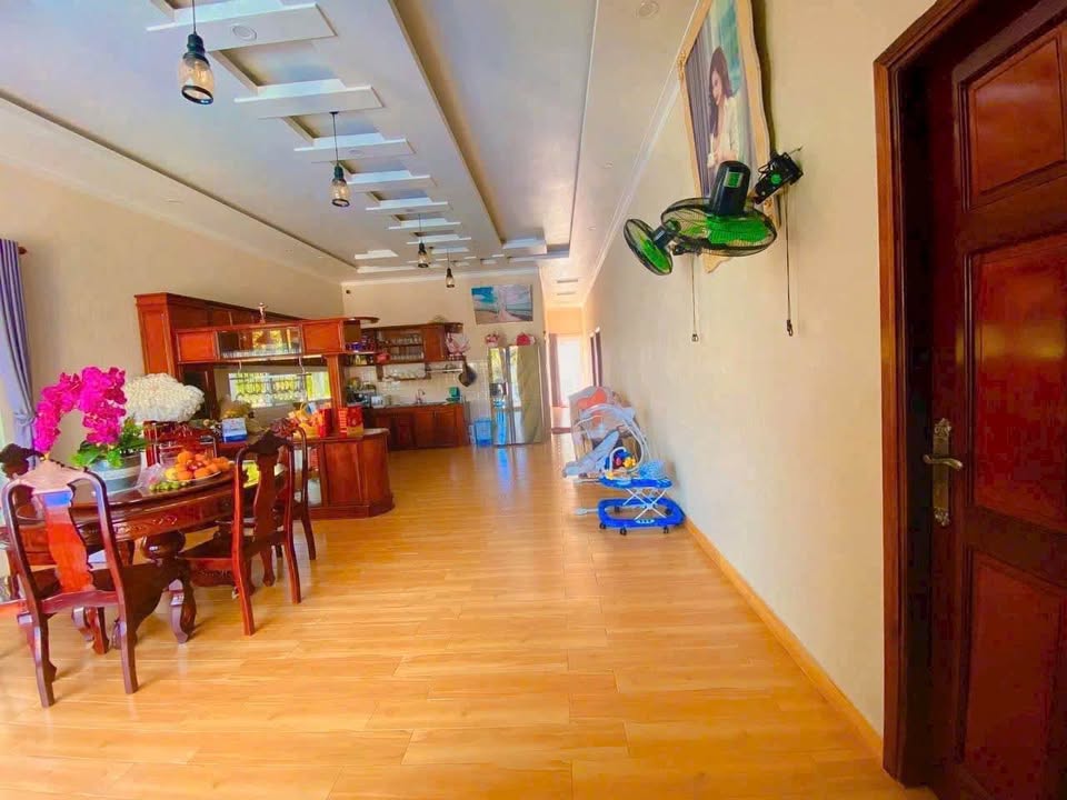 BÁN CĂN BIỆT THỰ CÓ HỒ BƠI TUYỆT ĐEP ĐƯỜNG NHỰA VIEW SÔNG MÁT MẺ LÝ TƯỞNG ÔTÔ VI VU GIÁP PHƯỜNG 4 TP VĨNH LONG - Ảnh 5
