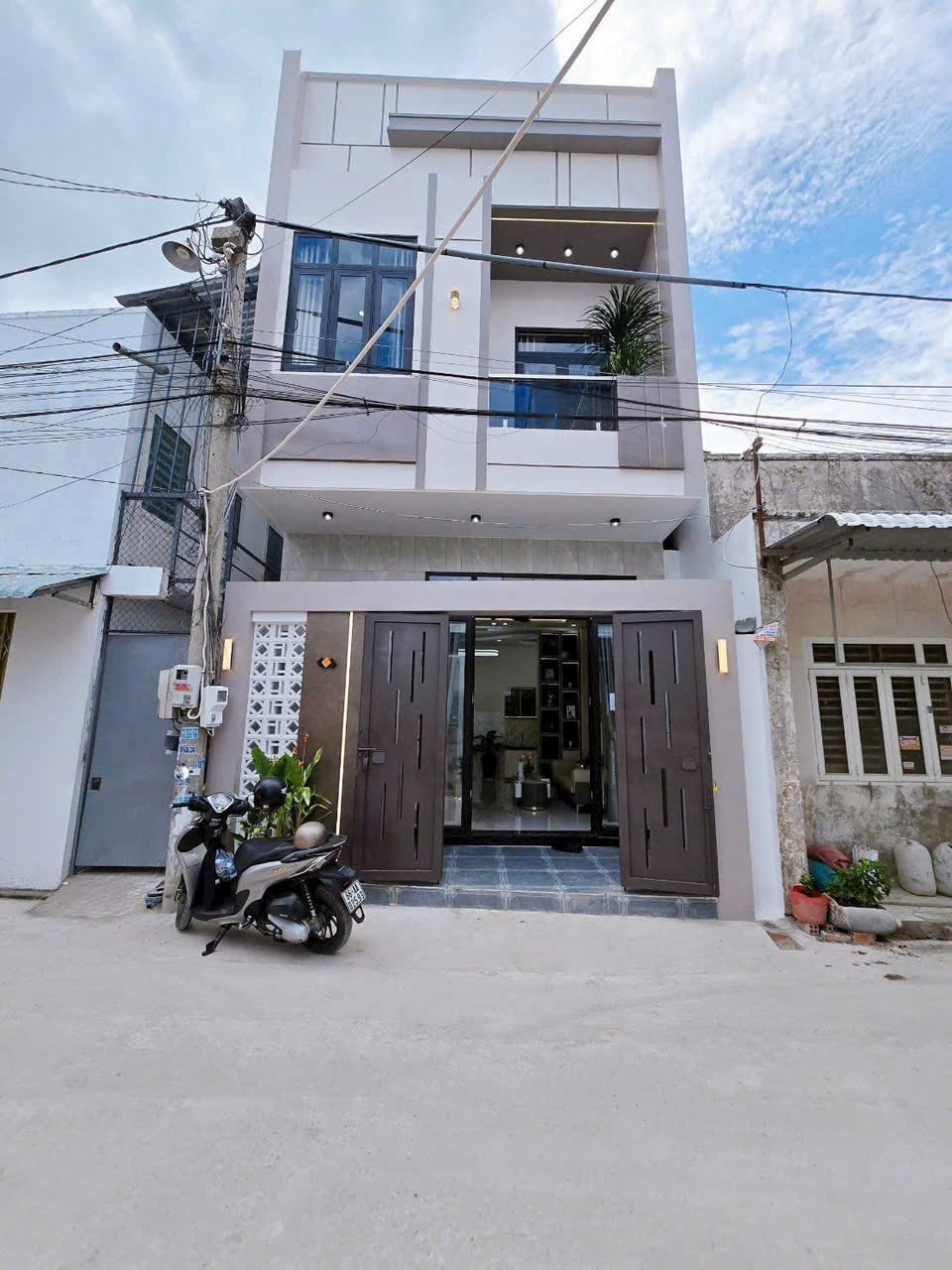 Giảm 100 triêu 3 tỷ 550 triệu đồng (Thương lượng) 3 phòng ngủ Nhà 1 trệt 1 lầu khu dân cư Dầu Khí cách bệnh viện Nhi Đồng 300m